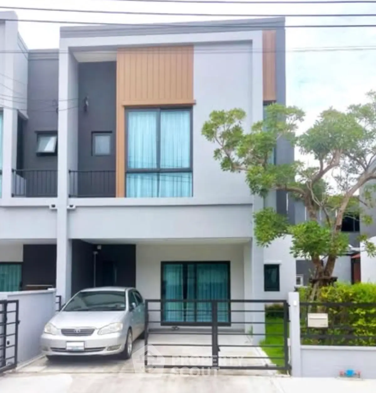 Screenshot 2568-12-15 at 21.25.50.jpg