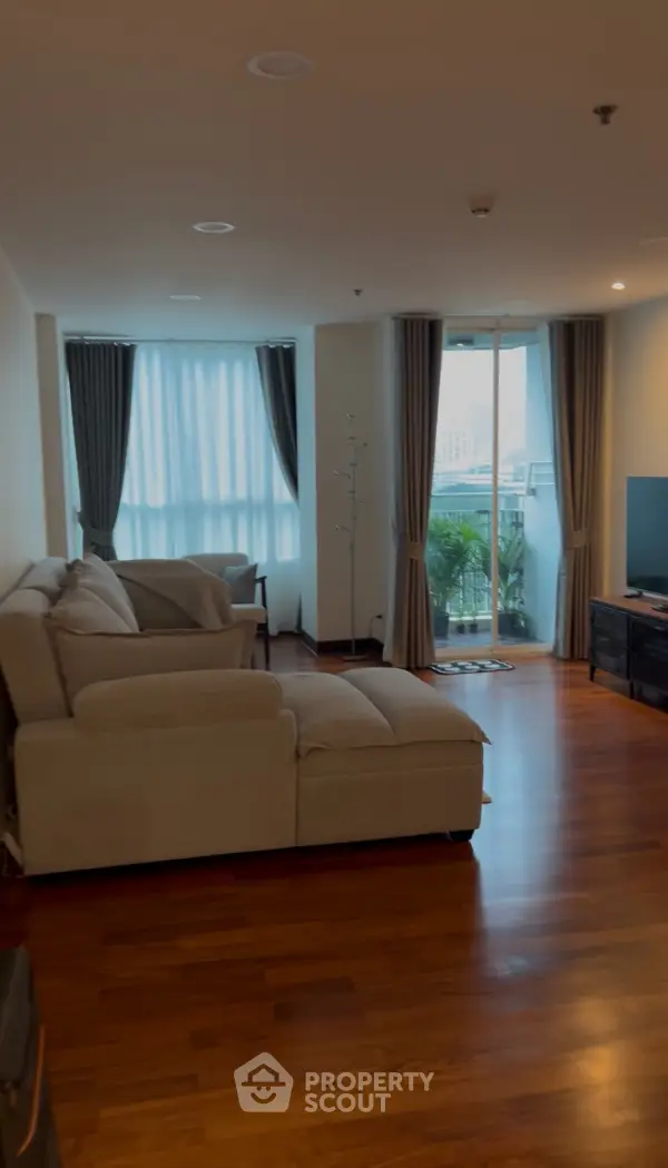 image_rental-31837963