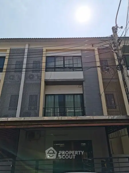 image_rental-14827984