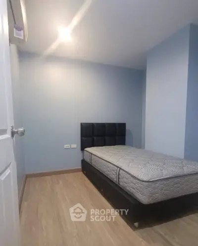 Screenshot 2566-12-27 at 22.40.32.jpg