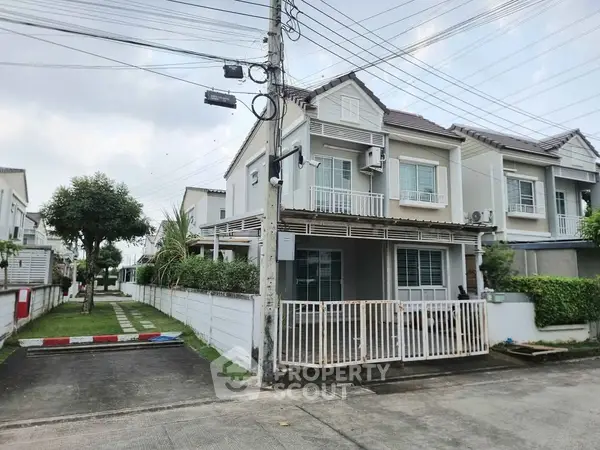 image_rental-29693733