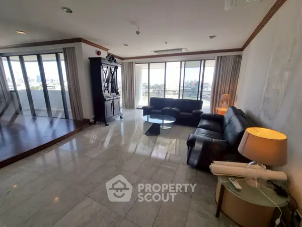 image_rental-29136279