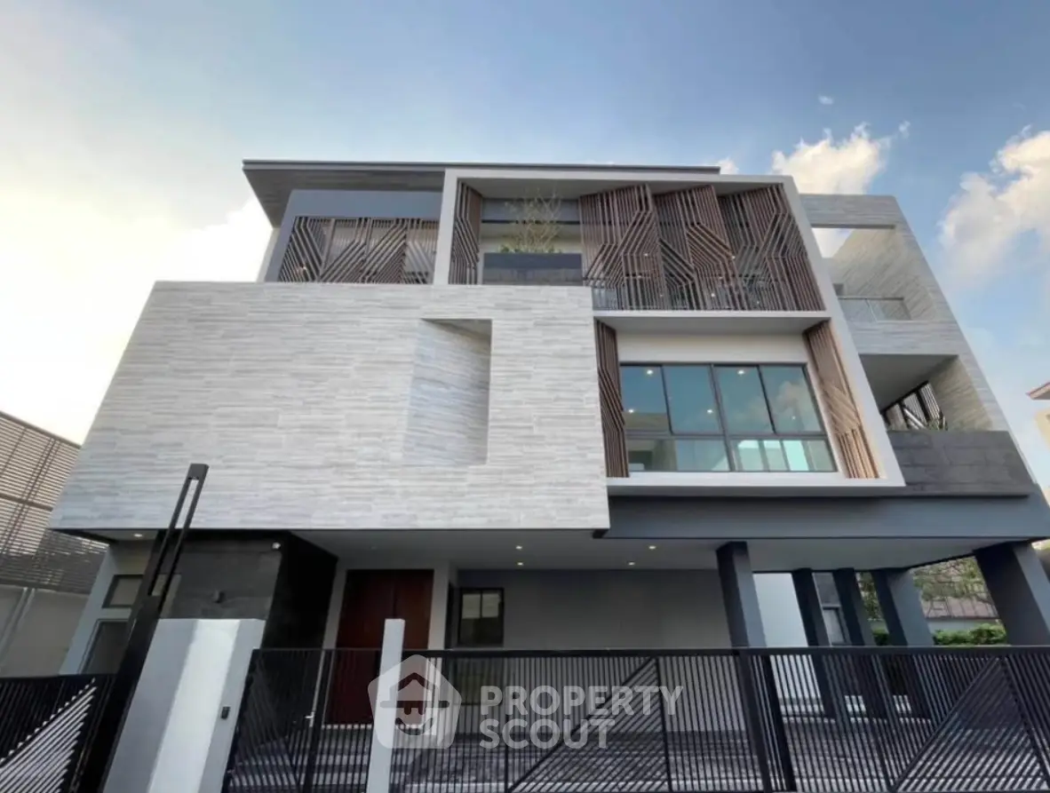 Screenshot 2025-12-15 093556.png