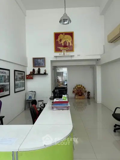 image_rental-27702900