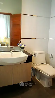 Fully Furnished 2 Bedrooms Apartment at ยูอาร์ เพลส-6