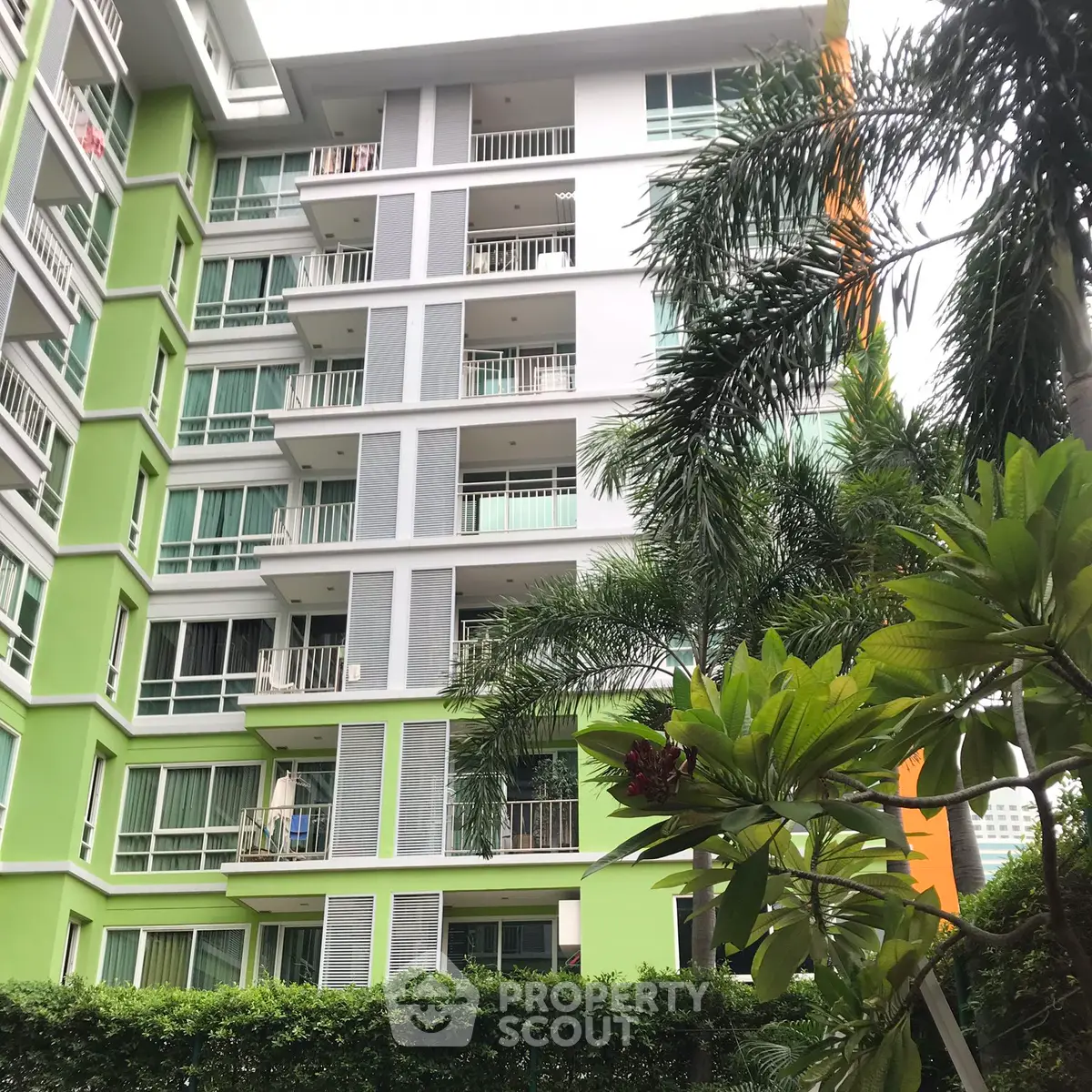 1 Bedroom Condo at Emerald Residence Ratchada Building
