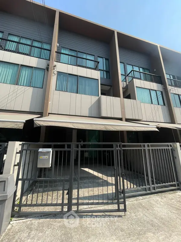 image_rental-31466288