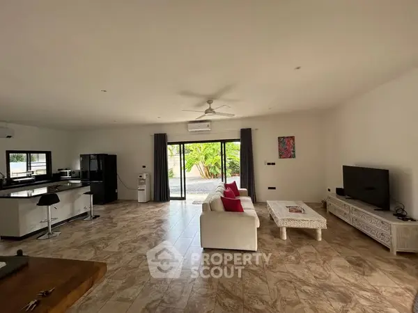 image_rental-27592807