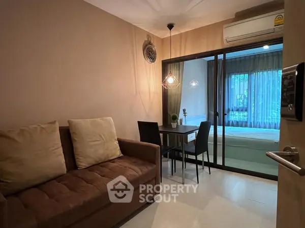 image_rental-12486916