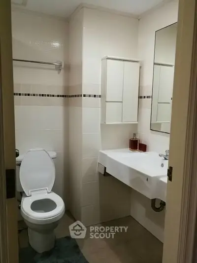  1 Bedroom Condo at Lumpini Ville Ramkhamhaeng 44-2