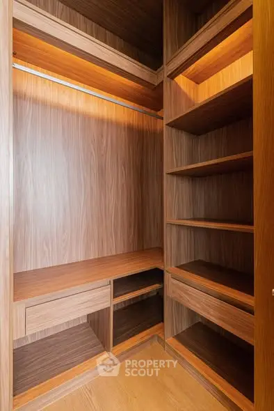 image_rental-28564262