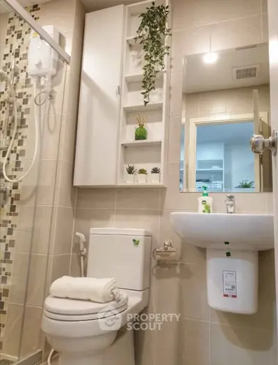 Fully Furnished 1 Bedroom Condo at Supalai Park Talat Phlu Station-4