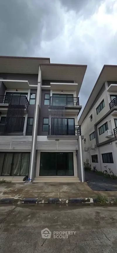 image_rental-30640679