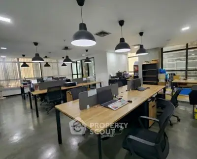 image_rental-29936816