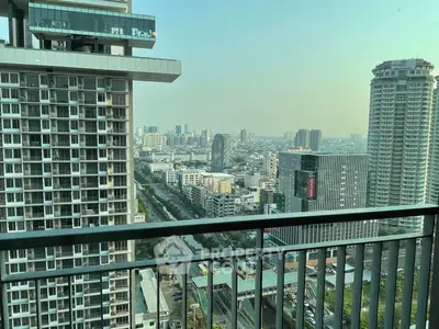  2 Bedrooms Condo at Rhythm Sathorn Narathiwas-2