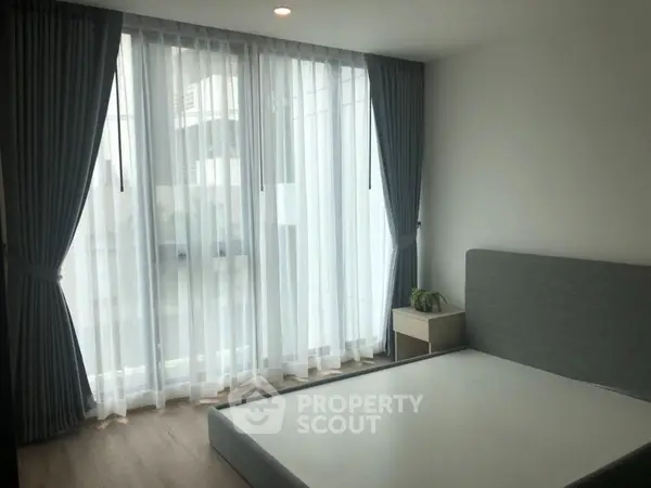 image_rental-6303679