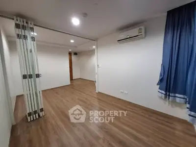 image_rental-27349677