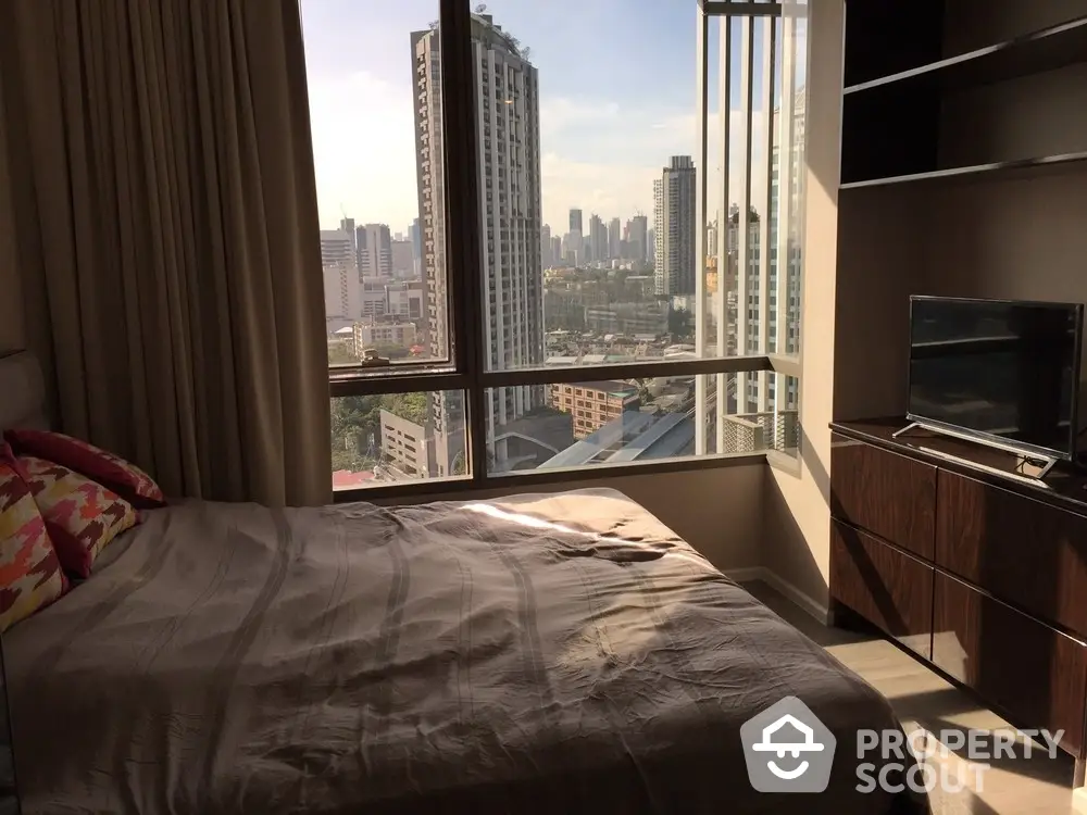  1 Bedroom Condo at The Room Sukhumvit 69-1