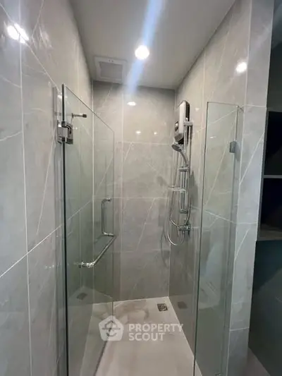 image_rental-28355898