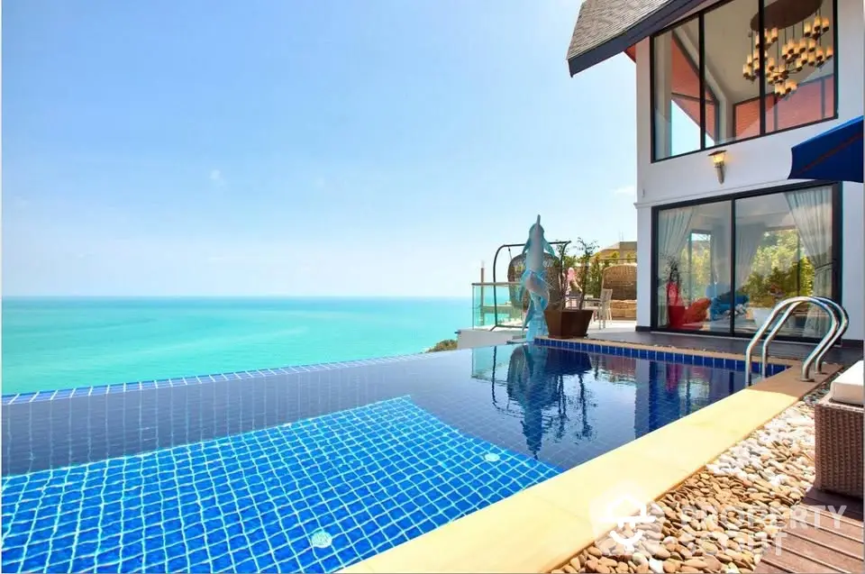 Luxurious oceanfront villa with infinity pool and stunning sea view