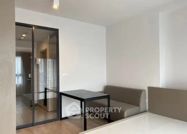 image_rental-10110487