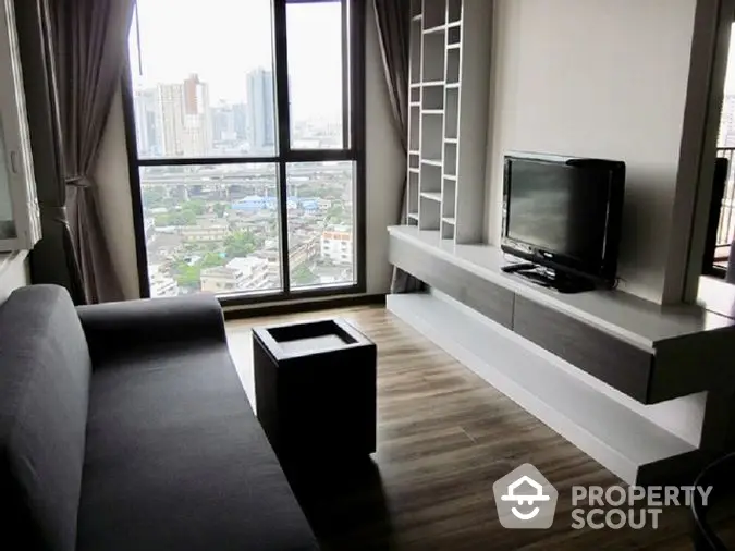 Fully Furnished 1 Bedroom Condo -3