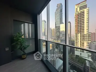 Stunning high-rise balcony with panoramic city skyline views