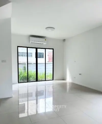 Screenshot 2569-01-29 at 15.37.35.jpg