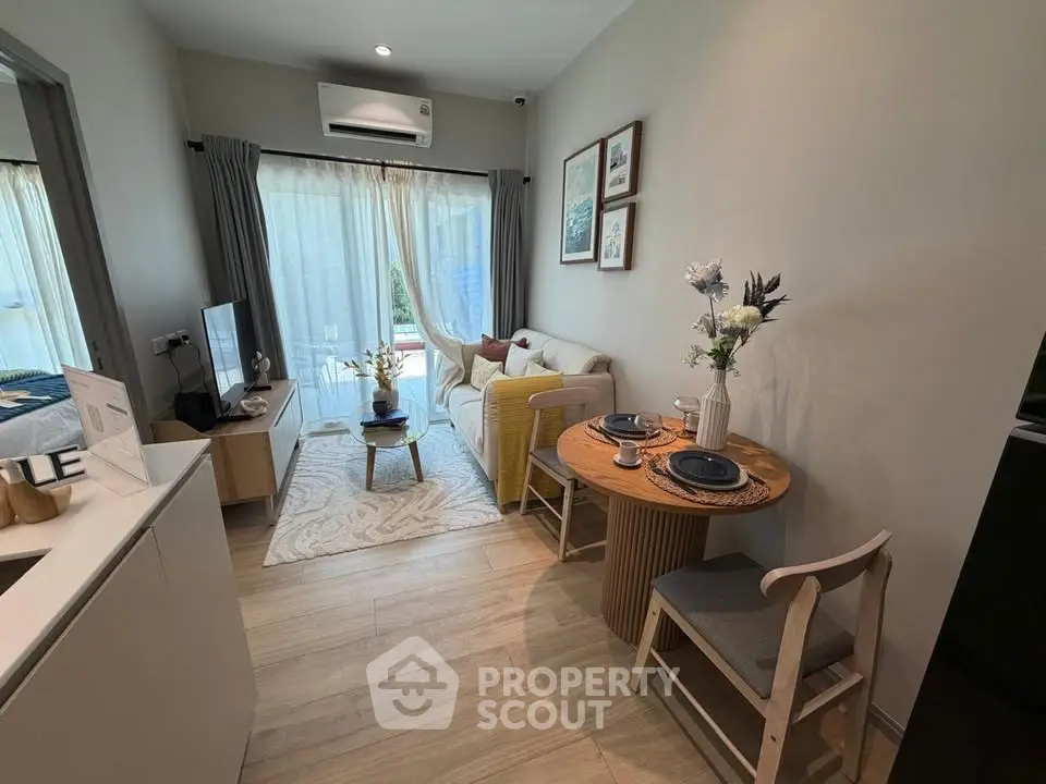 Chic modern living room with cozy seating and stylish decor, perfect for urban living.