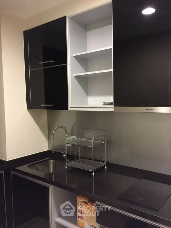  1 Bedroom Condo at The Crest Sukhumvit 34-1