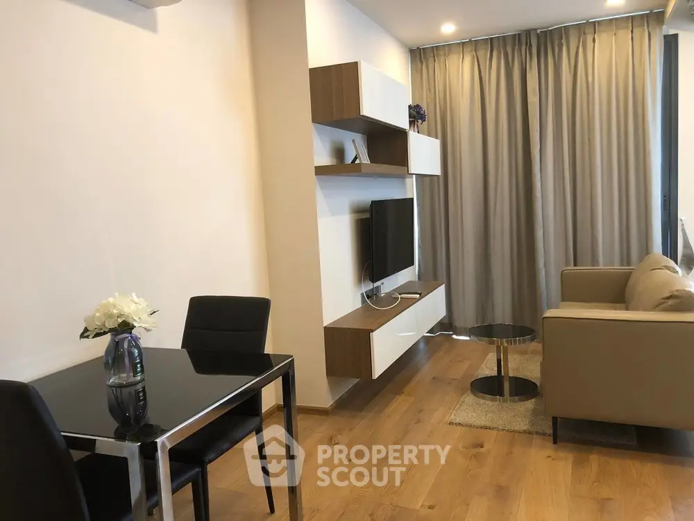  1 Bedroom Condo at Ideo Q Chidlom Phetchaburi-1