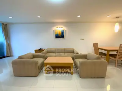  2 Bedrooms Condo at Supalai Place Sukhumvit 39-2