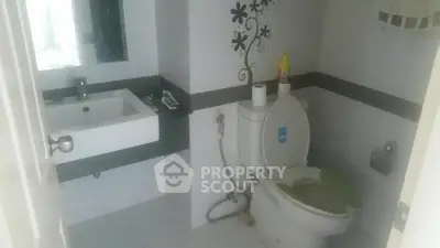  1 Bedroom Condo at A Space Asoke Ratchada-2