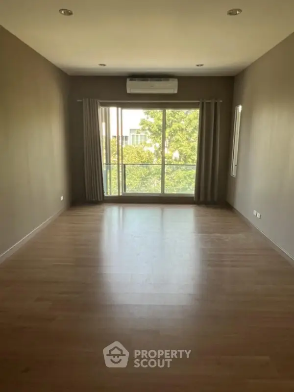 image_rental-22504761