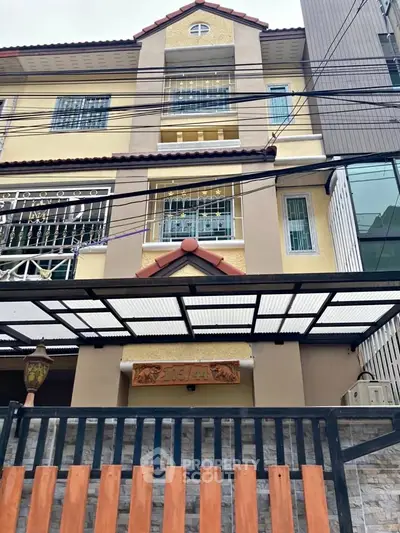 image_rental-27806161