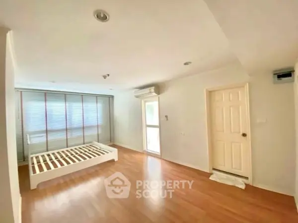 image_rental-29666244