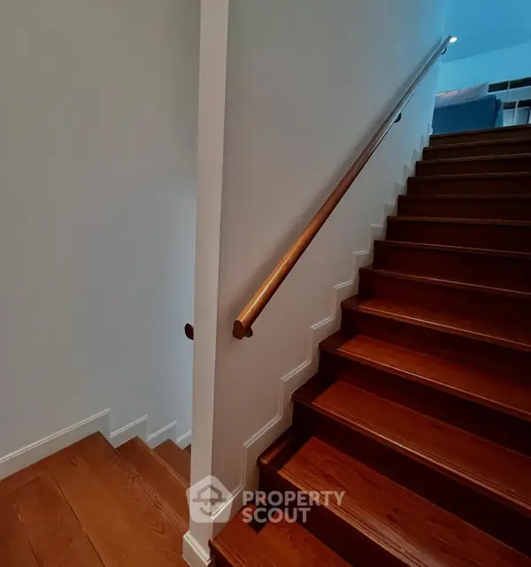 image_rental-28498835