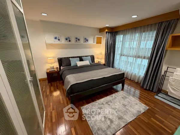 คอนโด 2-ห้องนอน ที่ นาวิน คอร์ท คอนโดมิเนียม ใกล้ BTS เพลินจิต