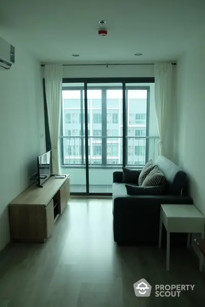  1 Bedroom Condo at Ideo Mobi Charan Interchange-3