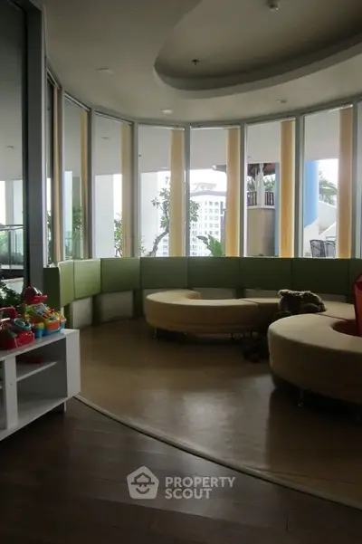  2 Bedrooms Condo at Sky Walk Phra Khanong-4