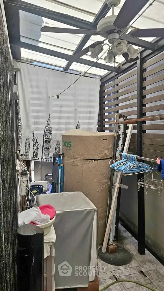 image_rental-31395322