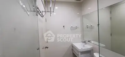  2 Bedrooms Condo -5