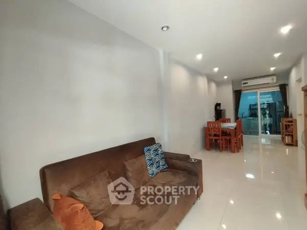 image_rental-13064185