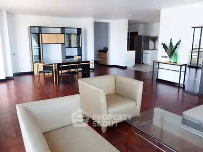  3 Bedrooms Condo -2