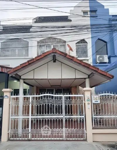 image_rental-30234660