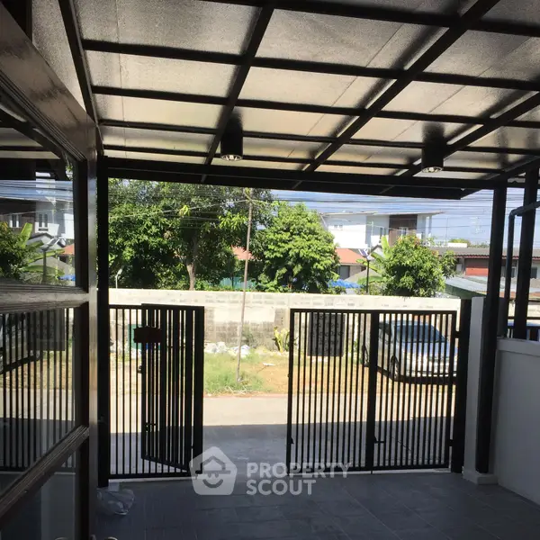 image_rental-7568369