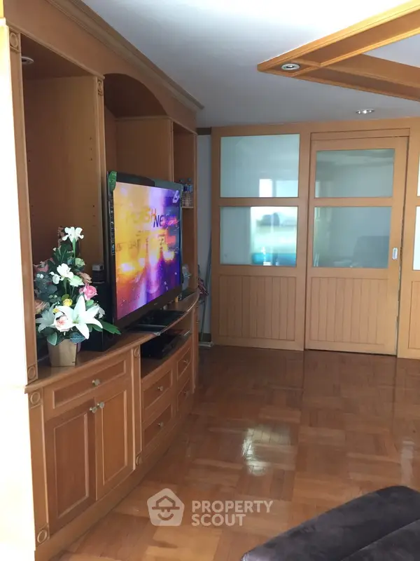 image_rental-5292745