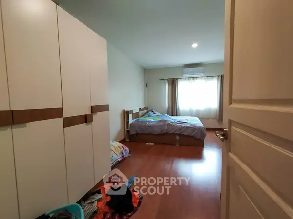 image_rental-6010152