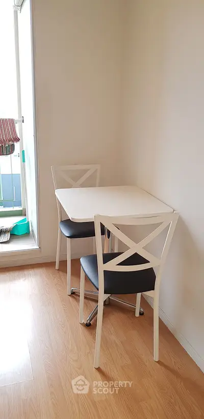  1 Bedroom Condo at Lumpini Place Srinakarin Huamak-2