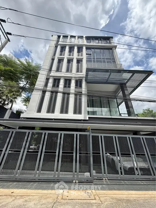 image_rental-27015428